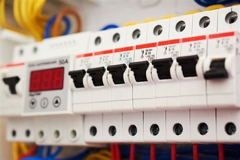 electrical circuit keeps tripping